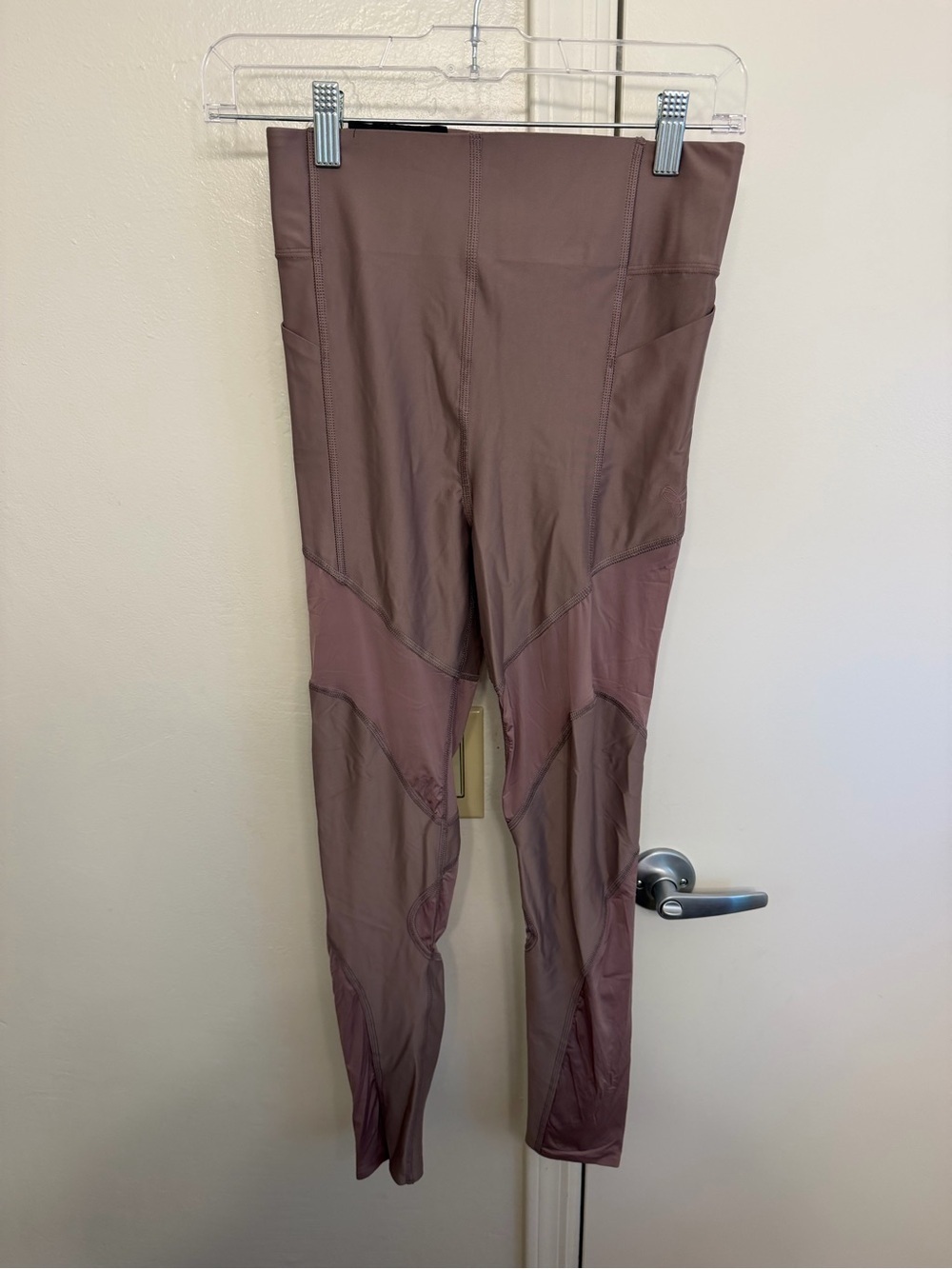 NWT TNA Aritzia Studio City Leggings Mauve Ombré High Rise Small